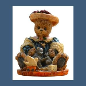 Vintage Bear Figurine Blessed are the Peacemakers 1997